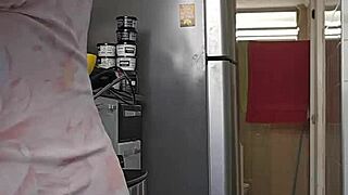 Pregnant Woman Shares Joyful Moments Displaying Her Curves Gracefully