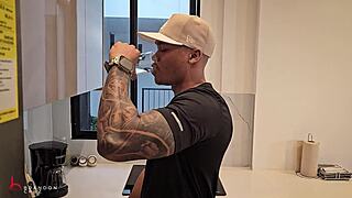 muscular saleswoman selena muscle takes brandon cruz's bbc client fuck deep?