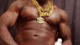 hallelujah johnson worships massive african bbc king 👑