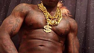 hallelujah johnson worships massive african bbc king 👑