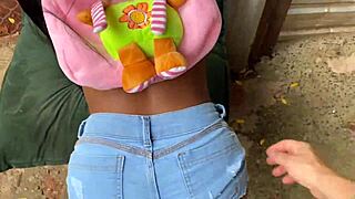 Young Brazilian pretinha sucks and gives tight ass outdoors without wife seeing