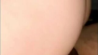 i'm fuckin my brazilian girlfriend she's screamin so loud damn first time ever