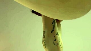 whoa, pretty milf's juicy ass looks amazin from this angle on cam...