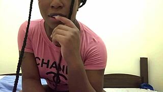 querem ver como gozei gostoso na punheta guiada da prostituta teen?