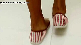 omg my step-sister sneakin in seducin her boxer bro i couldnt resist her hot moves