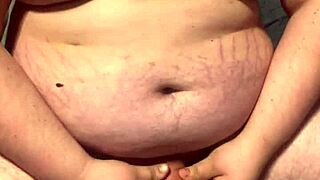 Wanna see how i pump my tiny 18+ cock max?