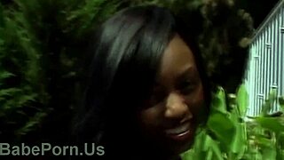 ebony beauty shows off her big natural tits