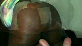 i worship thick ebony hotwives' juicy pussies and sexy bare soles