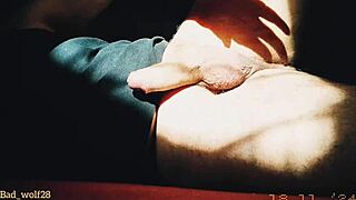 bad wolf28 gives muscular bodybuilder penis handjob at sunset in outdoor cfnm scene