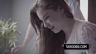 Hot Milf Alexis Fawx And Teen Bobbi Dylan Pussies Get Destroyed In Hospital 3some