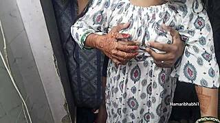 indian desi aunty gets naughty sex fun