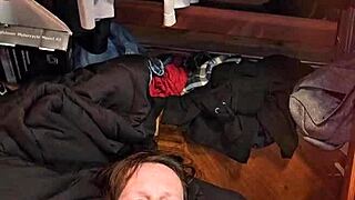 her wet milf pussy gets stretched and fucked deep by his foot fetish style