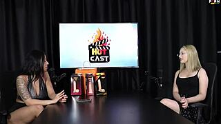 wanna see vivan lola and vitória beatriz's naughty interview?