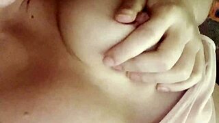 latina milf masturbates her hairy wet pussy solo 😍💦 homemade fun