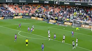 valencia cf crushed by barcelona 2-4 thriller ⚽😤