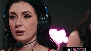 gamer girl pauses stream for steamy roommate pussy licking session