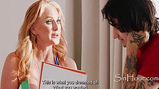 hey stepmom wendy raine, i skipped college cuz i'm totally into you... wanna ride me curvy? 😏