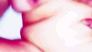 abuela milf de 70 anos gime mientras la follo doggystyle creampie