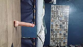 18-year-old squirts fountain wildly on stranger after his massive cum