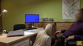 No license? Czech teen trades blowjob fingering for loan agent's cash 💋📹