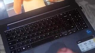 jerking my bbc to big tits comp 💦😩
