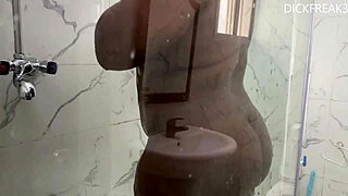 i rip clothes off oga boss wife for quick bathtub creampie doggystyle bang