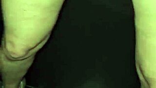 o corno me levou pro glory hole e eu fiz a festa com varios 😈🍆💦