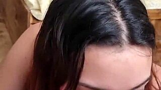 that argentinian teen pendeja kneels suckin pija like pro amateur style