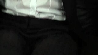 Peculiar classy bimbo bombshell slurps cumshots in wild bukkake blowbang