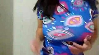 Le bailo por cam a mi novio con mis tetas enormes