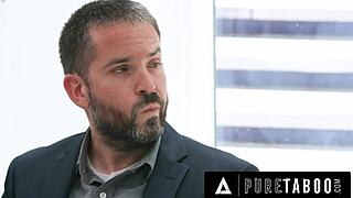 Cuckold Watches Man Rip Condom Off Victoria Voxxx's Pussy