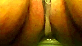 Hey check me fingering my wet pussy while masturbating in this public bathroom 😏💦