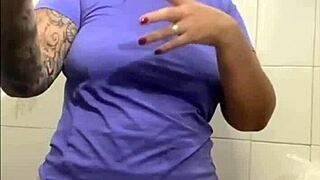 exhibitionist flashes her urges in broad daylight