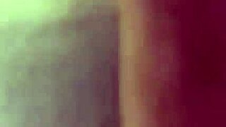 Pantyless skirt upskirt tease