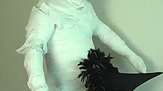 Halloween blonde milf mindy yummymama slurps dick for massive outdoor cum facials