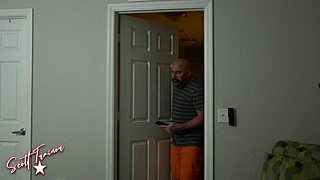 thought fucking wife in ghostface costume till kymber leigh surprise cumshot