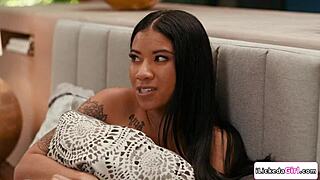 Stepdaughters lick stepmom's pussy in taboo lesbian play