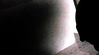 SPY ON TOILET VOYEUR ACTION