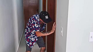 velho maduro walks in bathroom with submissive redhead in pantyhose