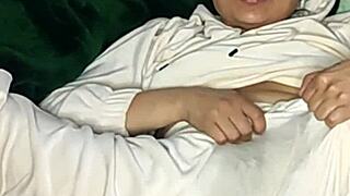 Watch Cute Amateur Start Early Morning With Massive Squirt Orgasm!