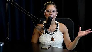 dançarina do lutero barbara sol faces family scorn but strips see-through red for casting sex.