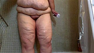 big juicy fat ass bbw milf showers, flashes huge pussy lips and dripping natural tits