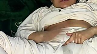 Watch Cute Amateur Start Early Morning With Massive Squirt Orgasm!