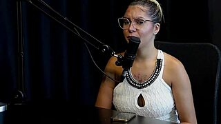 dançarina do lutero barbara sol faces family scorn but strips see-through red for casting sex.