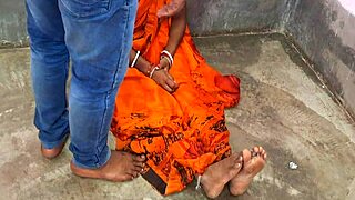 Indian bhabhi moans loud getting fucked by tailor master in hot passionate sex😍🔥