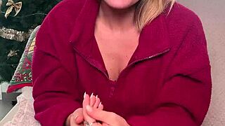 case n°17 gives pretty ass spanking for christmas fun