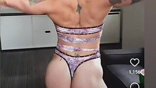 Kortney Olson's Ass Sparks Overwhelming Desire