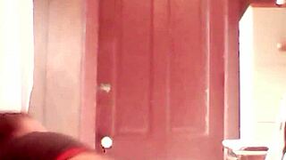 Teasing deep anal toy stretch builds irresistible urges