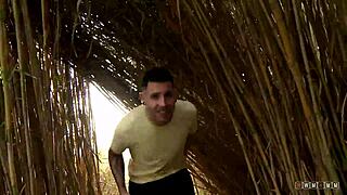 amateur babe rides cock outdoors then takes facial cumshot 😜💦🍆