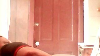 Teasing deep anal toy stretch builds irresistible urges
